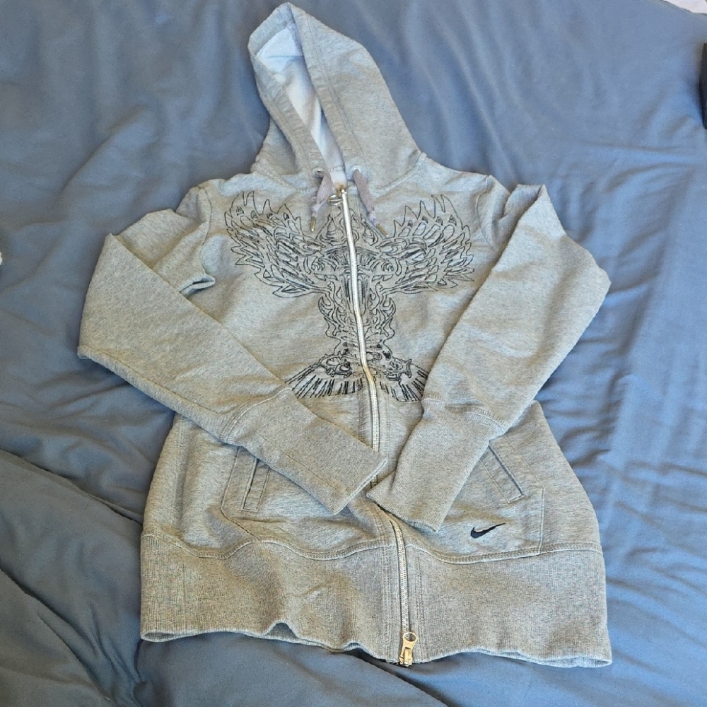 Nike Light Gray Hoodie with Artistic Graphic